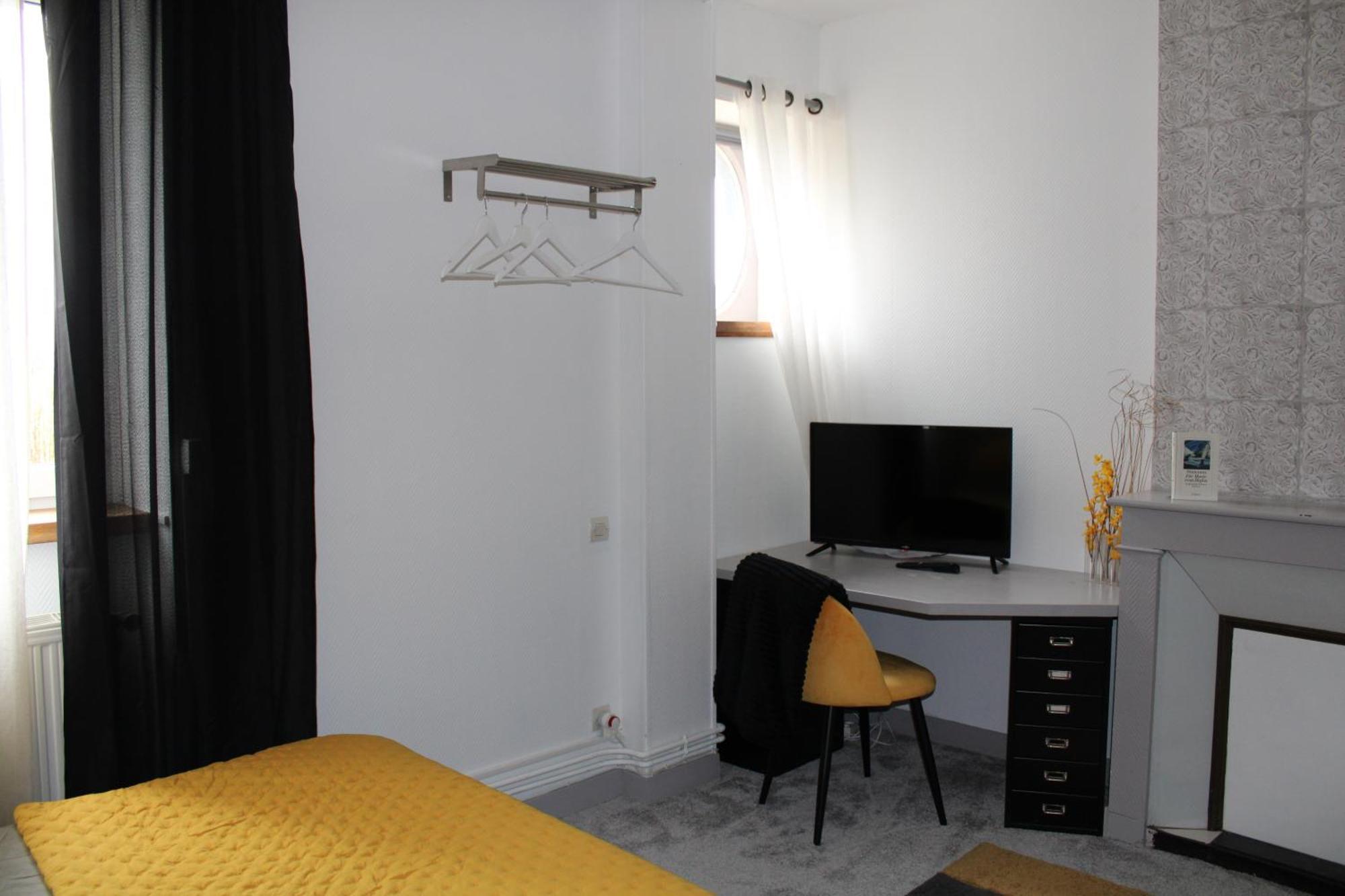 Hotel Les Sous Bois Saint-Laurent-de-Brevedent Zewnętrze zdjęcie